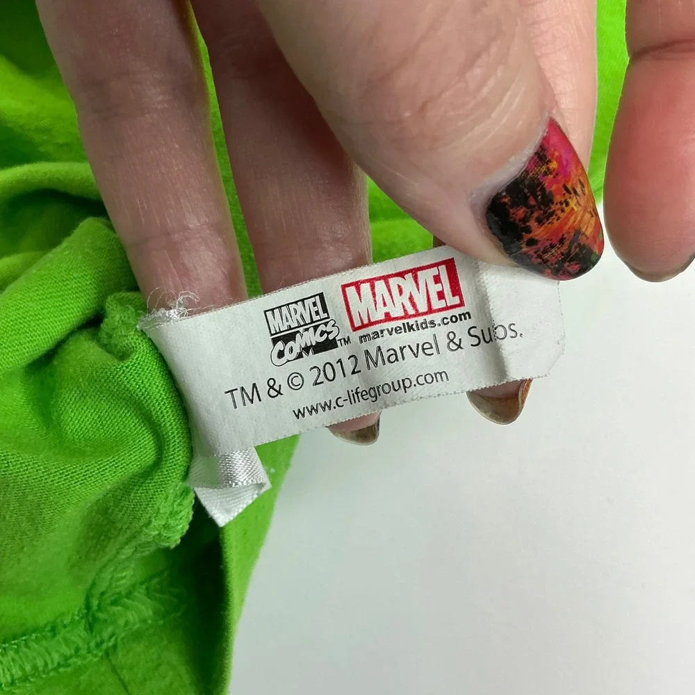 Old Navy Green Marvel Graphic T-Shirt Kids Size S Avengers Spider-Man Hulk 2012